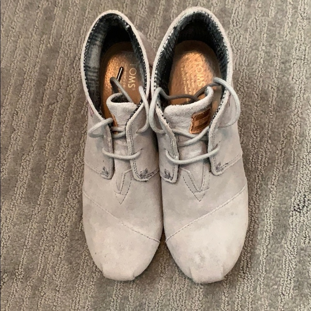 Gray Toms wedge boots size 7